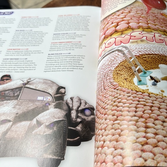 Ripleys Believe it or not Hard Gold Book. Pre Owned. - Picture 5 of 7